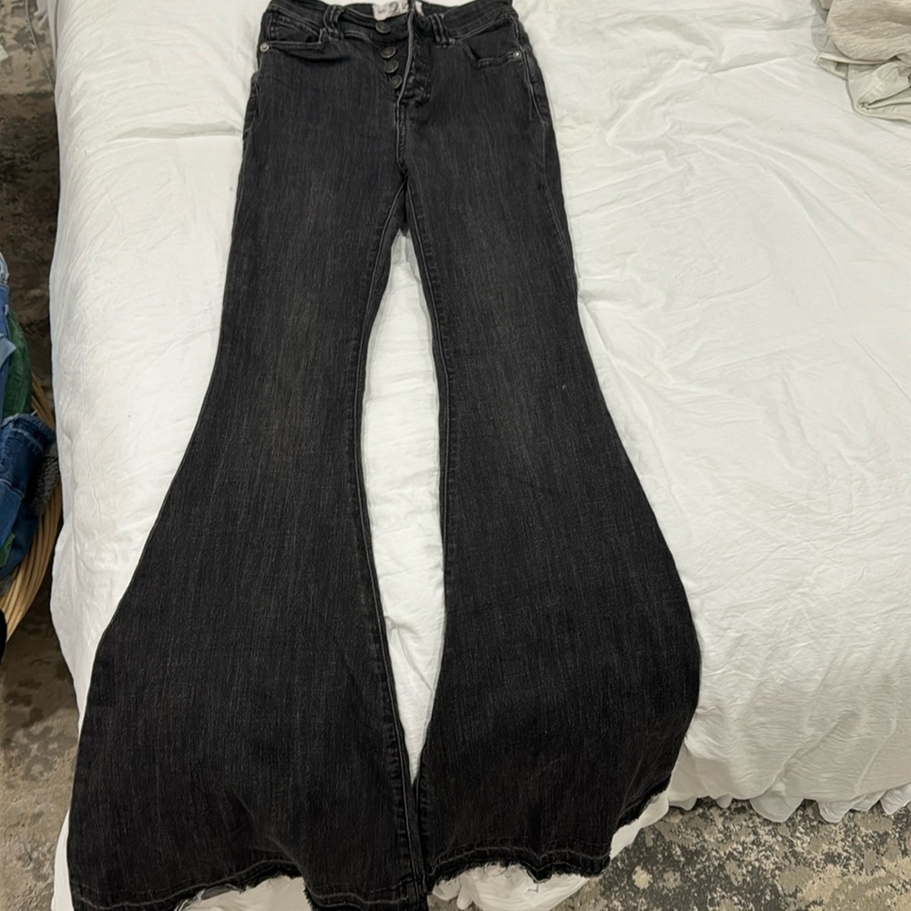 Really cute and stretchy jeans